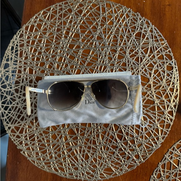 Authentic Dior sunglasses - Picture 3 of 11